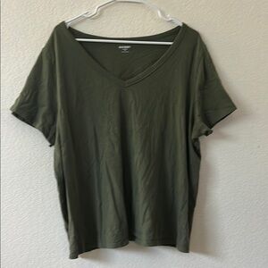 Old Navy Olive Green V-Neck tshirt